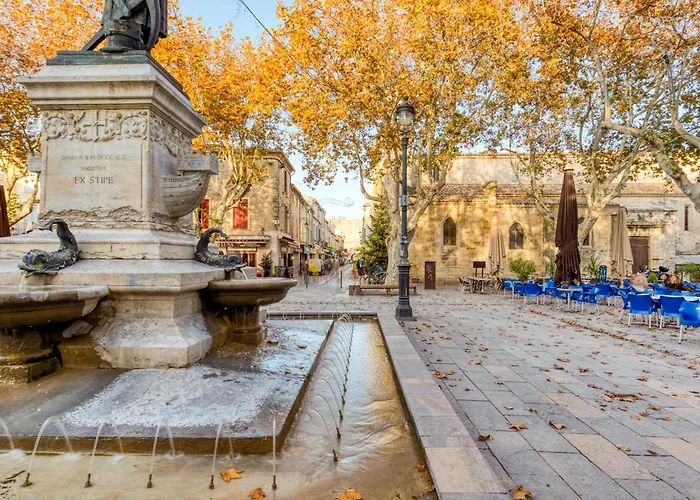 Casa de Férias Au Coeur De La Citadelle Parking *